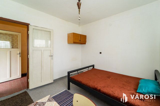 Eladó családi ház, Debrecenben 14.99 M Ft, 1 szobás