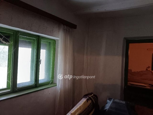 Eladó családi ház, Zsákán 5.5 M Ft, 3 szobás