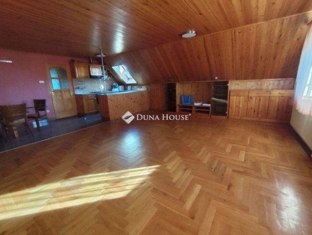 Eladó családi ház, Alsónémediben 104.9 M Ft, 3 szobás