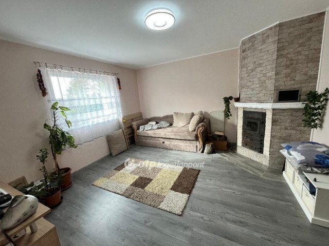 Eladó családi ház, Tápiógyörgyén 29.9 M Ft, 2 szobás