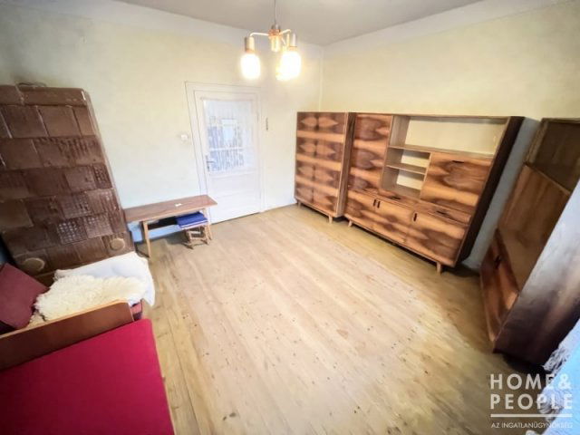 Eladó családi ház, Röszkén 39.999 M Ft, 2+1 szobás