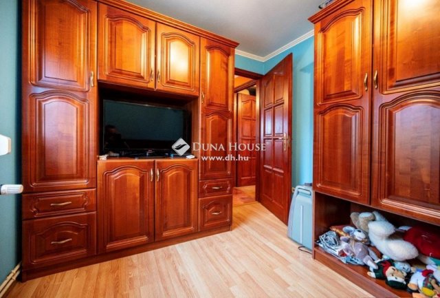 Eladó családi ház, Budakeszin 150 M Ft, 4 szobás