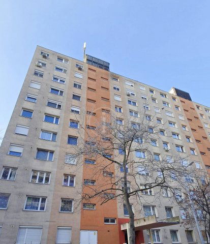 Eladó panellakás, XV. kerületben, Erdőkerülő utcában