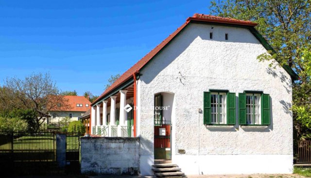 Eladó családi ház, Etyeken 149.9 M Ft, 5 szobás