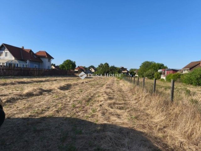 Eladó telek, Vecsésen 137 M Ft / költözzbe.hu