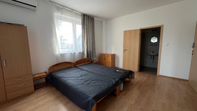 Kiadó családi ház, albérlet, Vecsésen 2500 E Ft / hó