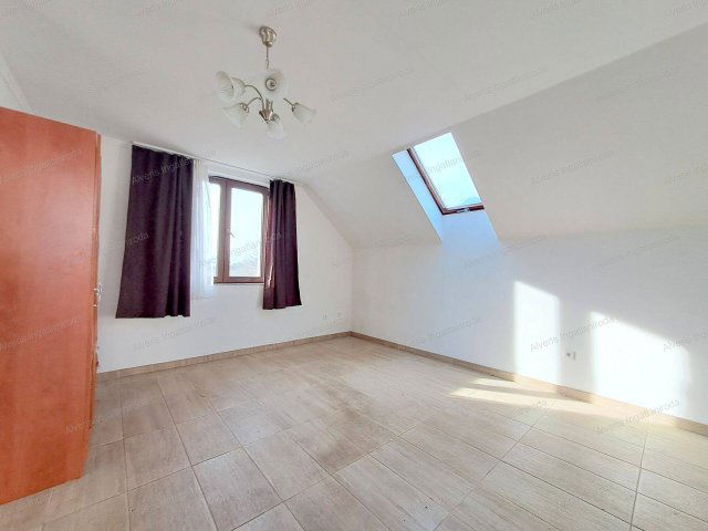 Eladó családi ház, Nyíregyházán 69.9 M Ft, 5 szobás