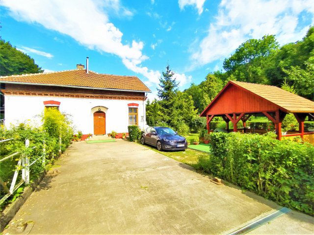 Eladó családi ház, Miskolcon 99 M Ft, 6 szobás