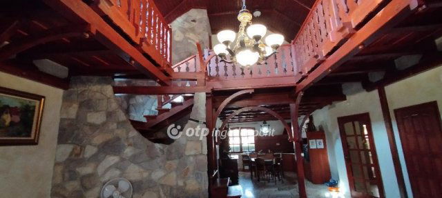 Eladó családi ház, Jászberényben 115 M Ft, 4 szobás