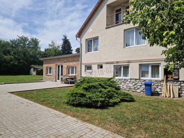 Eladó családi ház, Szilvásváradon 120 M Ft, 8 szobás