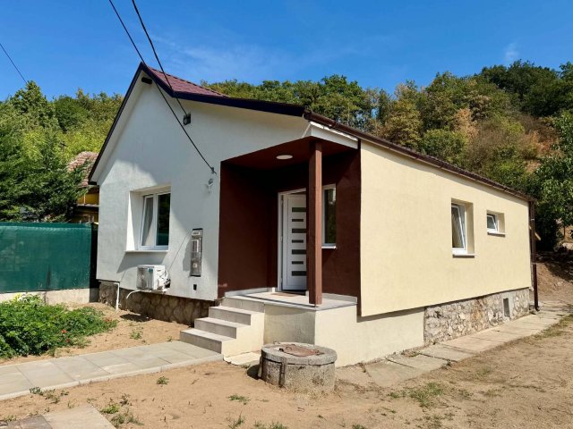 Eladó családi ház, Pilisjászfalun 79.8 M Ft, 2+1 szobás