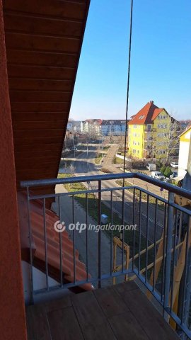 Eladó téglalakás, Szolnokon 81.434 M Ft, 2+1 szobás