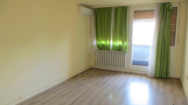 Kiadó panellakás, albérlet, Békéscsabán 85 E Ft / hó