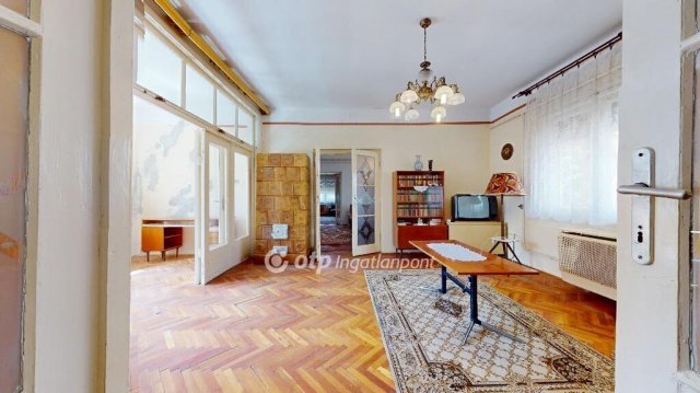 Eladó családi ház, Gemzsén 21 M Ft, 3 szobás