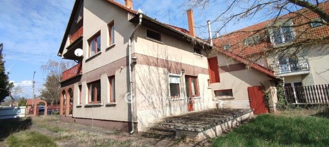 Eladó családi ház, Jászberényben 85 M Ft, 3+2 szobás