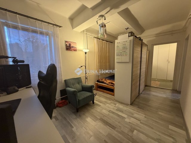 Eladó családi ház, Tényőn 44.99 M Ft, 3 szobás