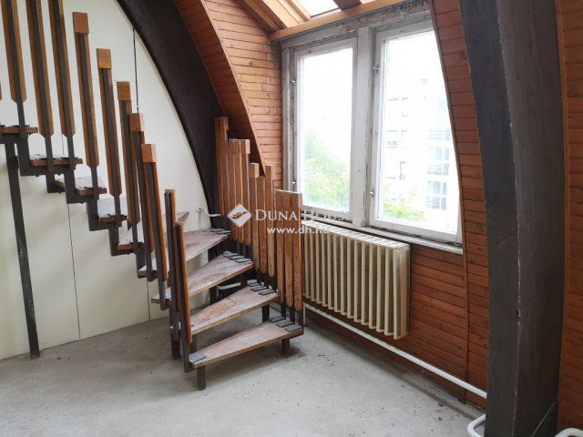 Eladó iroda, Zalaegerszegen 295 M Ft, 24 szobás