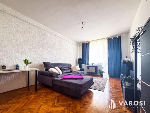 Eladó téglalakás, Gyulán 41.9 M Ft, 3 szobás