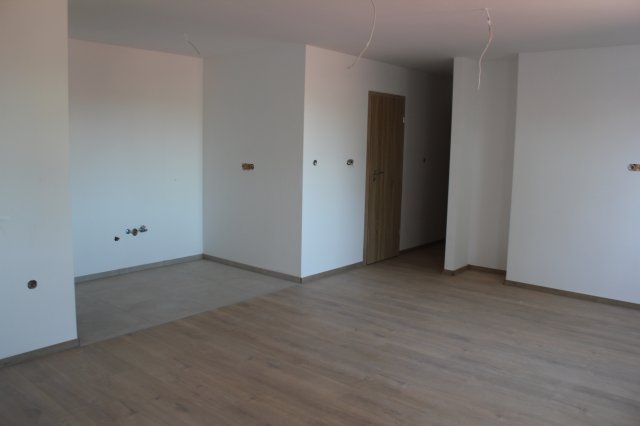 Eladó téglalakás, Kapuváron 72 M Ft, 2 szobás