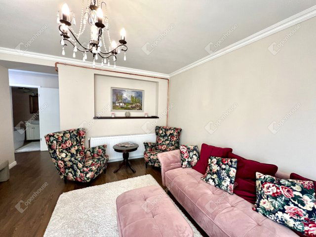 Eladó téglalakás, Siófokon 77.5 M Ft, 2 szobás