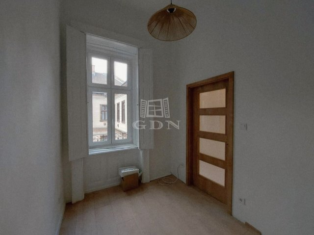 Eladó téglalakás, Budapesten, IX. kerületben 71.2 M Ft