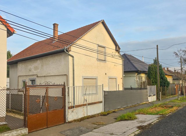 Eladó családi ház, Budapesten, XVI. kerületben 129 M Ft