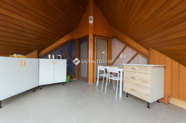 Eladó téglalakás, Budapesten, XVIII. kerületben 87.5 M Ft