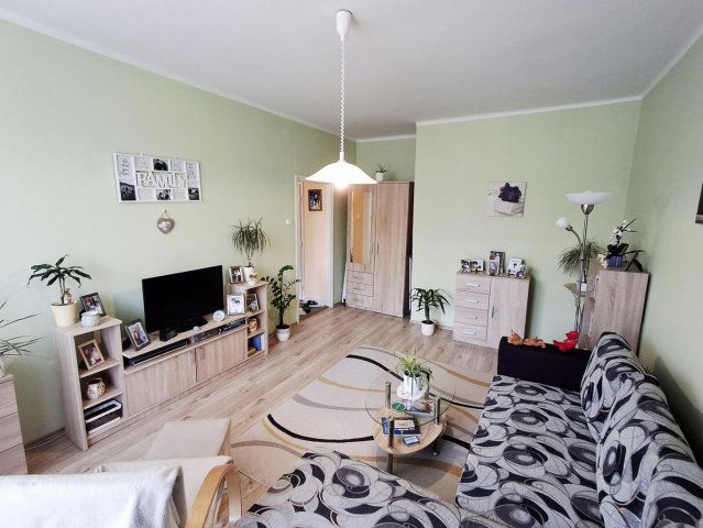 Eladó téglalakás, Tatabányán 33.9 M Ft, 1 szobás
