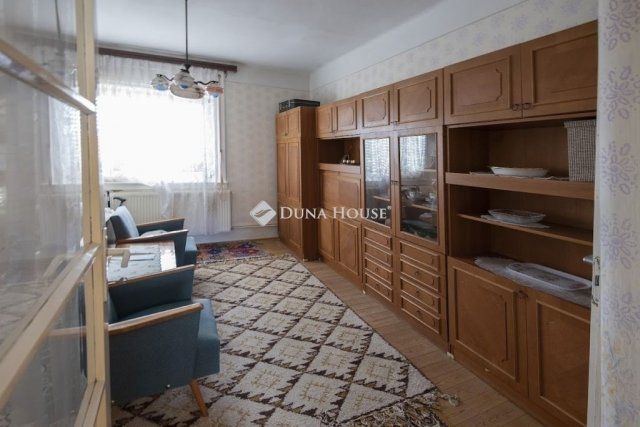 Eladó családi ház, Csolnokon 49 M Ft, 2 szobás