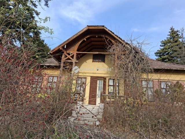 Eladó családi ház, Szadán 155 M Ft, 3 szobás