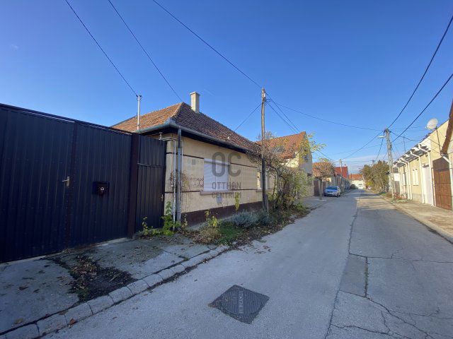 Eladó családi ház, Kecskeméten 55 M Ft, 3 szobás