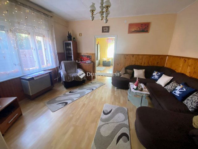 Eladó családi ház, Kunszentmiklóson 23.5 M Ft, 2 szobás