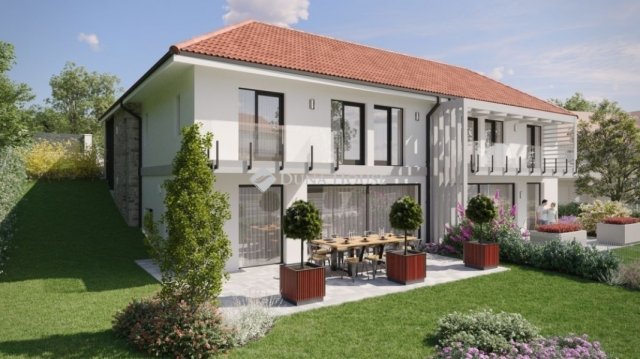 Eladó téglalakás, Törökbálinton 259.9 M Ft, 5 szobás