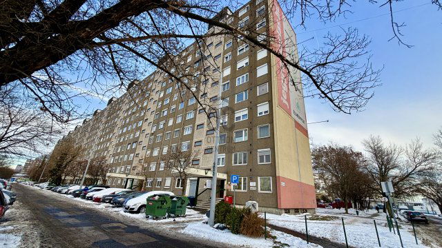 Eladó panellakás, Budapesten, XV. kerületben 59.9 M Ft, 3 szobás