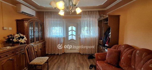 Eladó családi ház, Csengődön 26 M Ft, 2+1 szobás