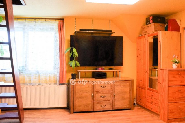 Eladó téglalakás, Szigetszentmiklóson 50.99 M Ft, 2 szobás