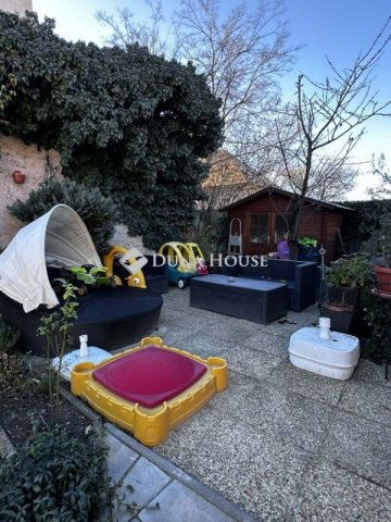 Eladó téglalakás, Veszprémben 99.9 M Ft, 3 szobás