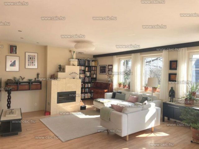 Eladó családi ház, Nagykovácsiban 199 M Ft, 7 szobás