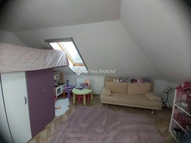 Eladó ikerház, Dunaharasztin 97 M Ft, 5 szobás