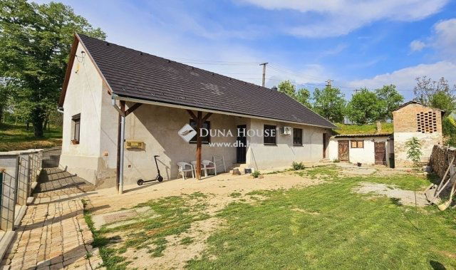 Eladó családi ház, Babarcon 29.99 M Ft, 2 szobás