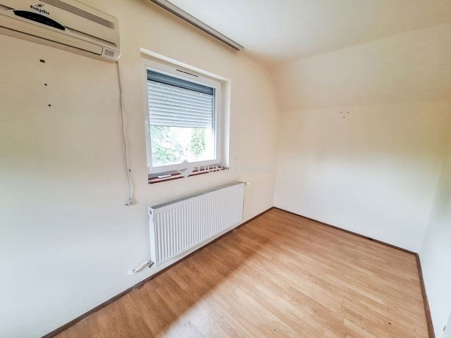 Eladó családi ház, Budapesten, XVI. kerületben 109.9 M Ft