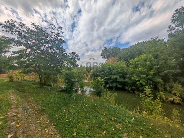 Eladó ipari ingatlan, Dunakeszin 295 M Ft / költözzbe.hu