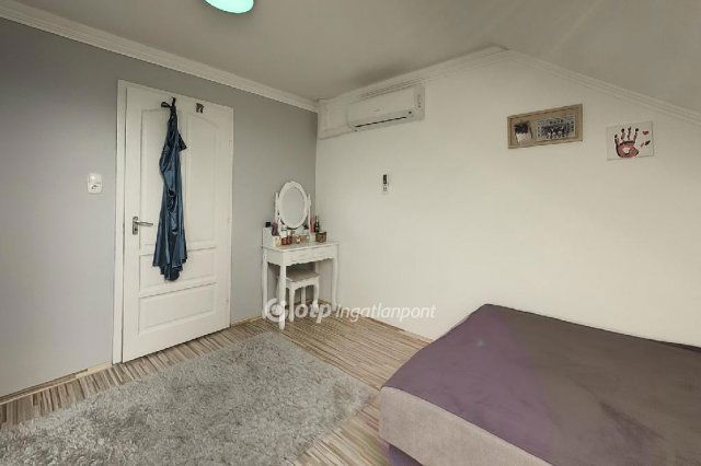 Eladó családi ház, Nagykőrösön 125 M Ft, 7 szobás