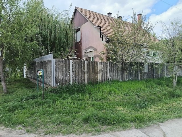 Eladó családi ház, Kalocsán 22 M Ft, 2 szobás