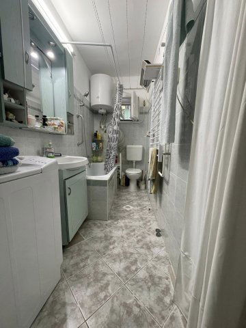 Eladó ikerház, Komlón, Nyár utcában 29.9 M Ft, 3 szobás