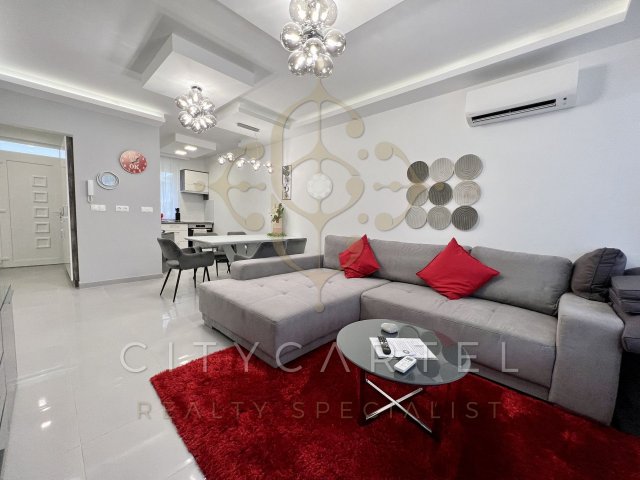 Eladó téglalakás, Zamárdiban 129.99 M Ft, 3 szobás