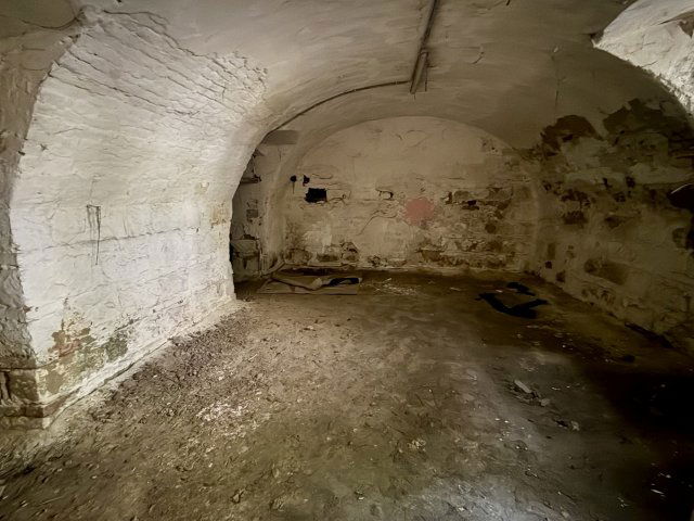 Eladó üzlethelyiség, Budapesten, VIII. kerületben 13 M Ft