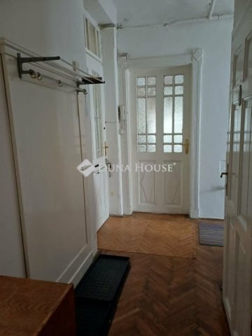 Kiadó téglalakás, albérlet, Pécsett 170 E Ft / hó, 2 szobás