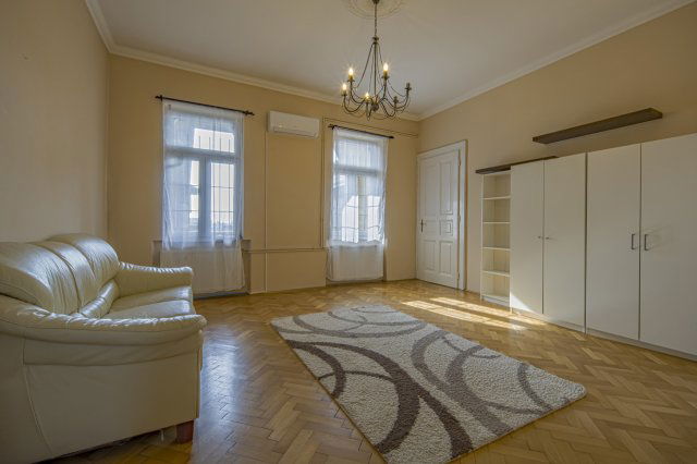 Eladó téglalakás, IX. kerületben, Mihálkovics utcában