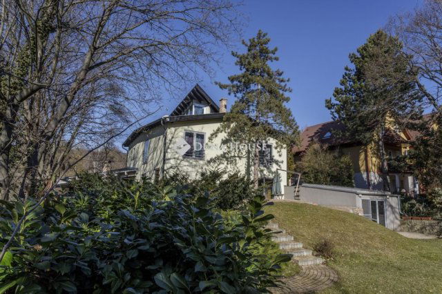 Eladó iroda, Budapesten, II. kerületben 595.014 M Ft, 8 szobás